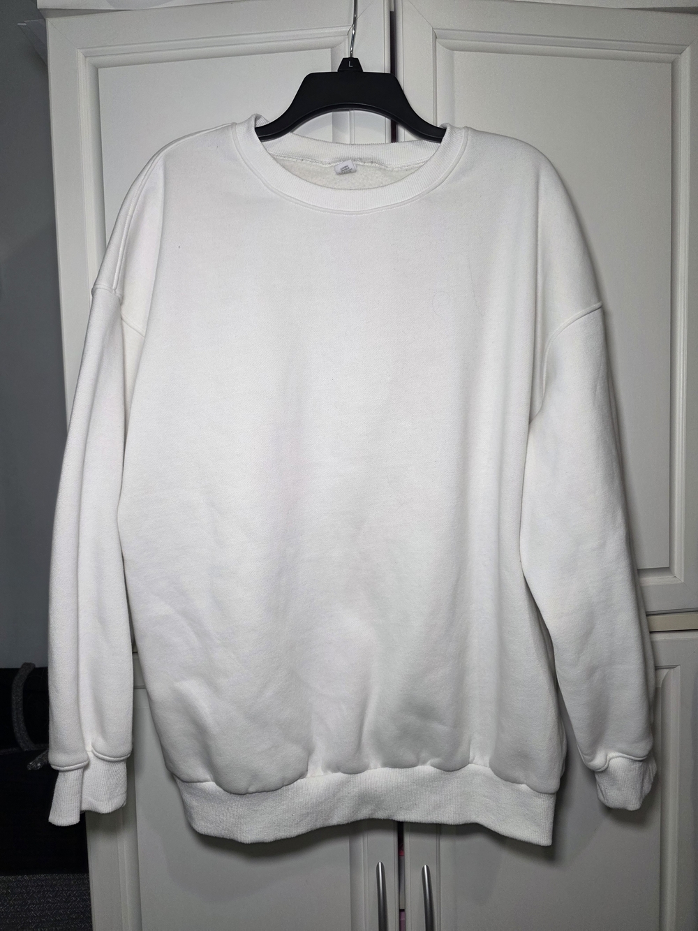 Women's Oversized White Crewneck Pullover Sweatshirt